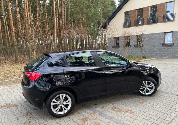 Alfa Romeo Giulietta cena 25900 przebieg: 198000, rok produkcji 2012 z Olkusz małe 326